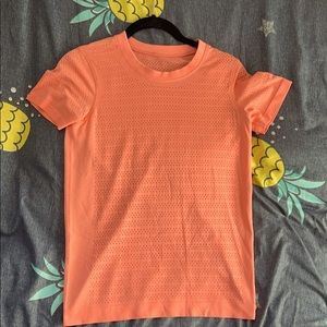 Lululemon breeze tshirt